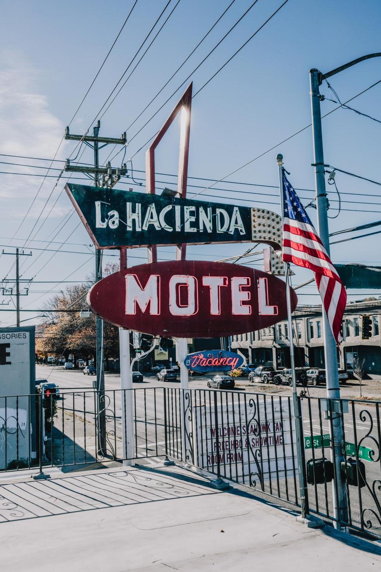 La Hacienda Motel Seattle Exterior foto
